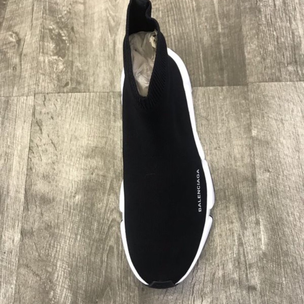 Balenciaga bag and sneakers - Picture 3 of 5